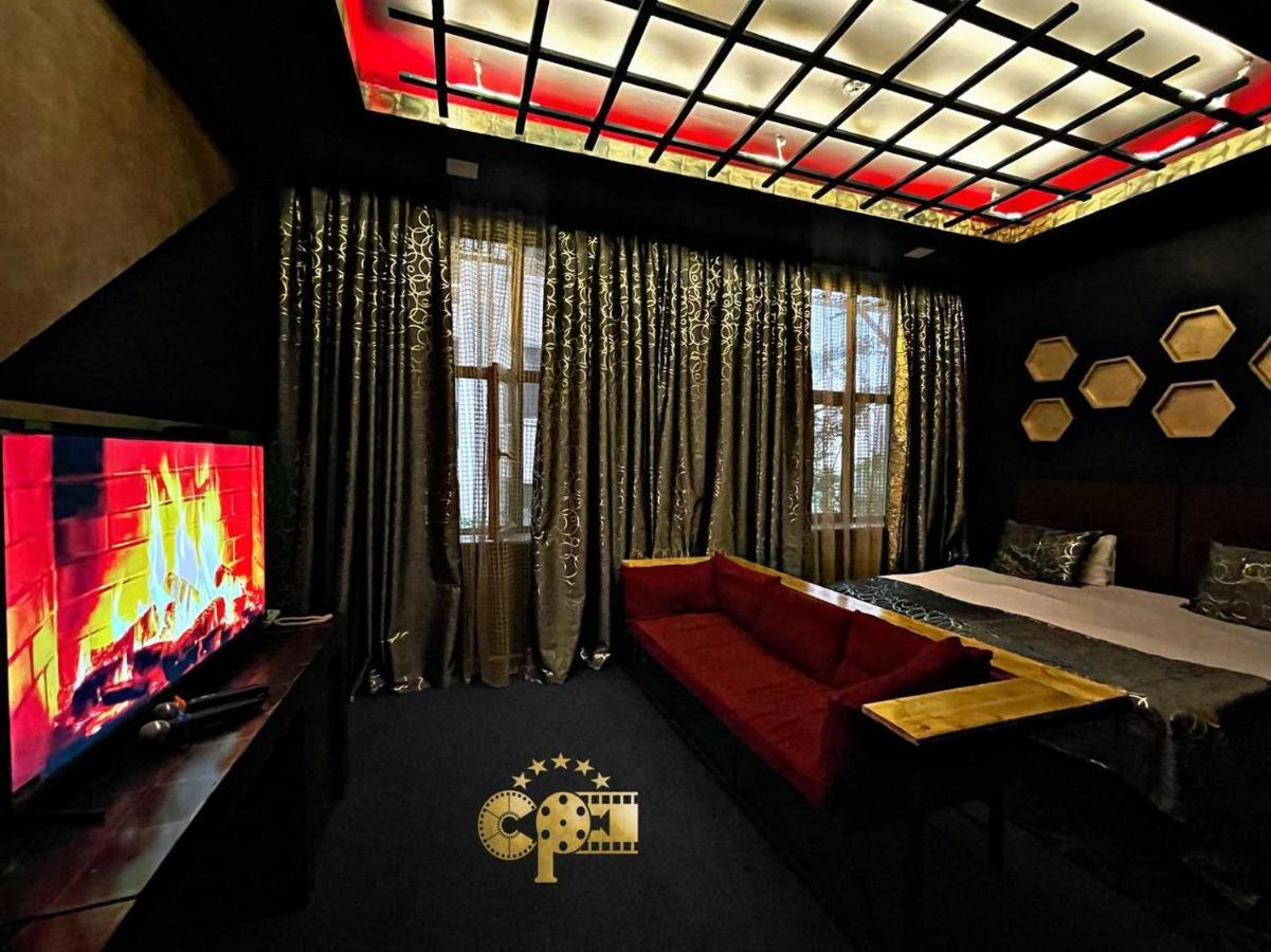 Cinema Plaza Hotel Baku Eksteriør bilde