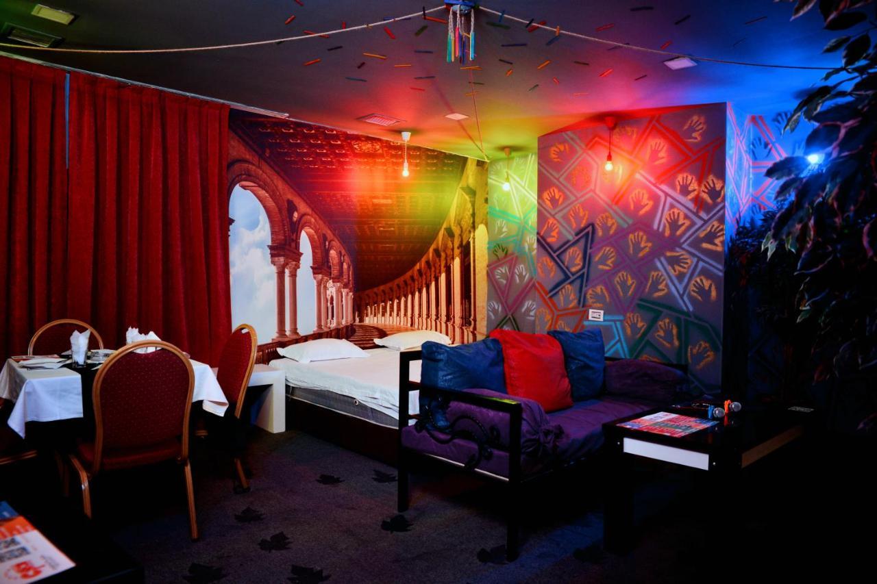 Cinema Plaza Hotel Baku Eksteriør bilde