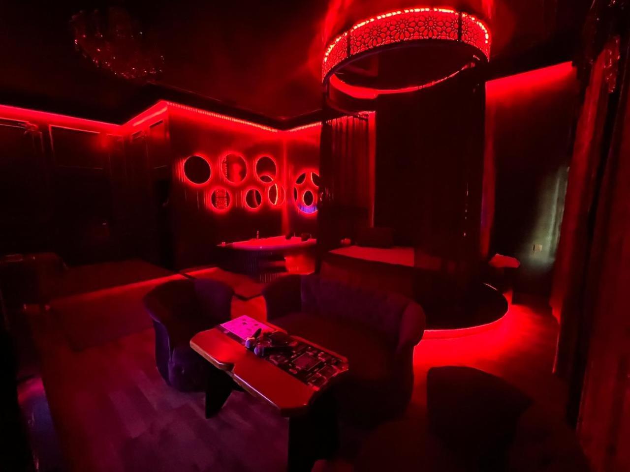 Cinema Plaza Hotel Baku Eksteriør bilde