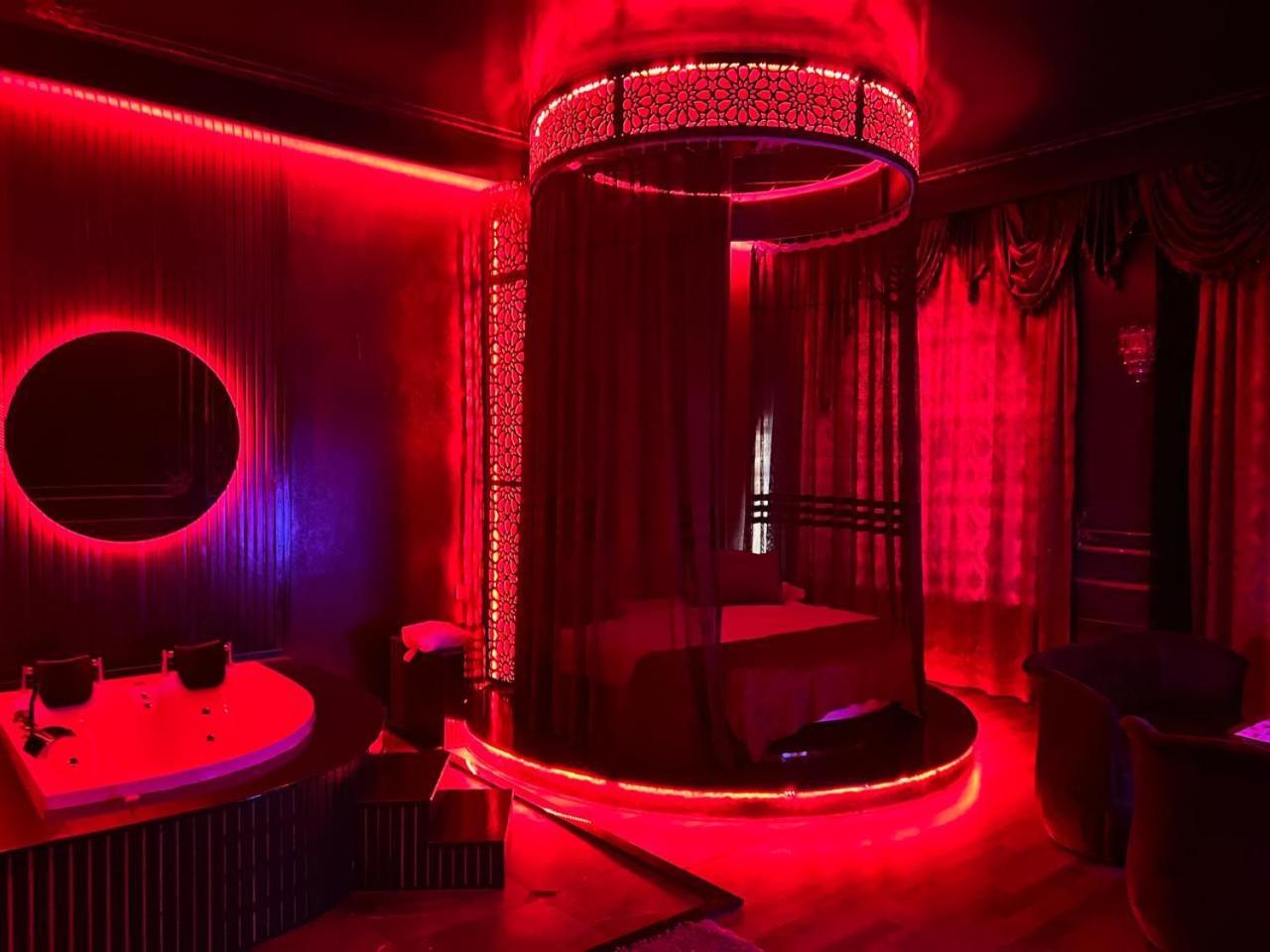 Cinema Plaza Hotel Baku Eksteriør bilde
