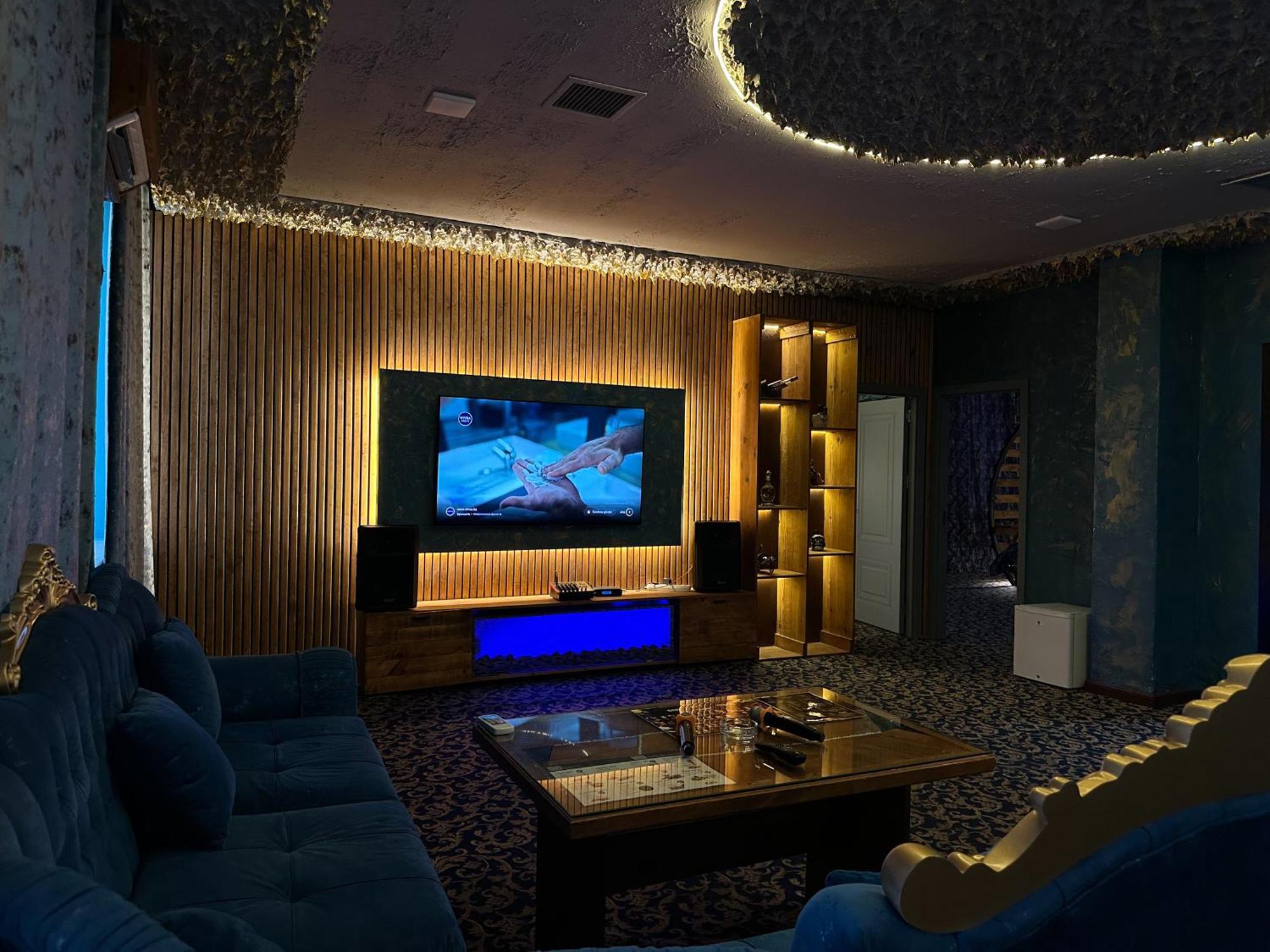 Cinema Plaza Hotel Baku Eksteriør bilde