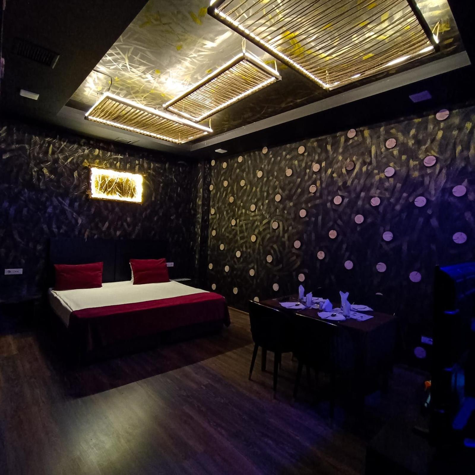 Cinema Plaza Hotel Baku Eksteriør bilde